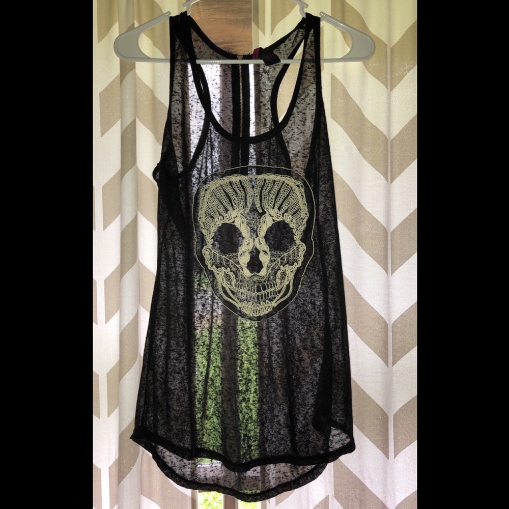 Skull Tank Size M